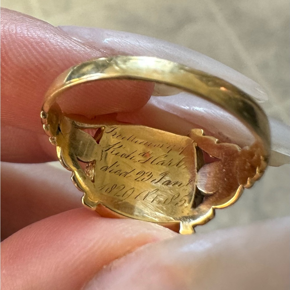English Regency/Victorian Era 18k Ruby, Seed pearl, & Enamel Mourning Ring - Picture 6 of 8